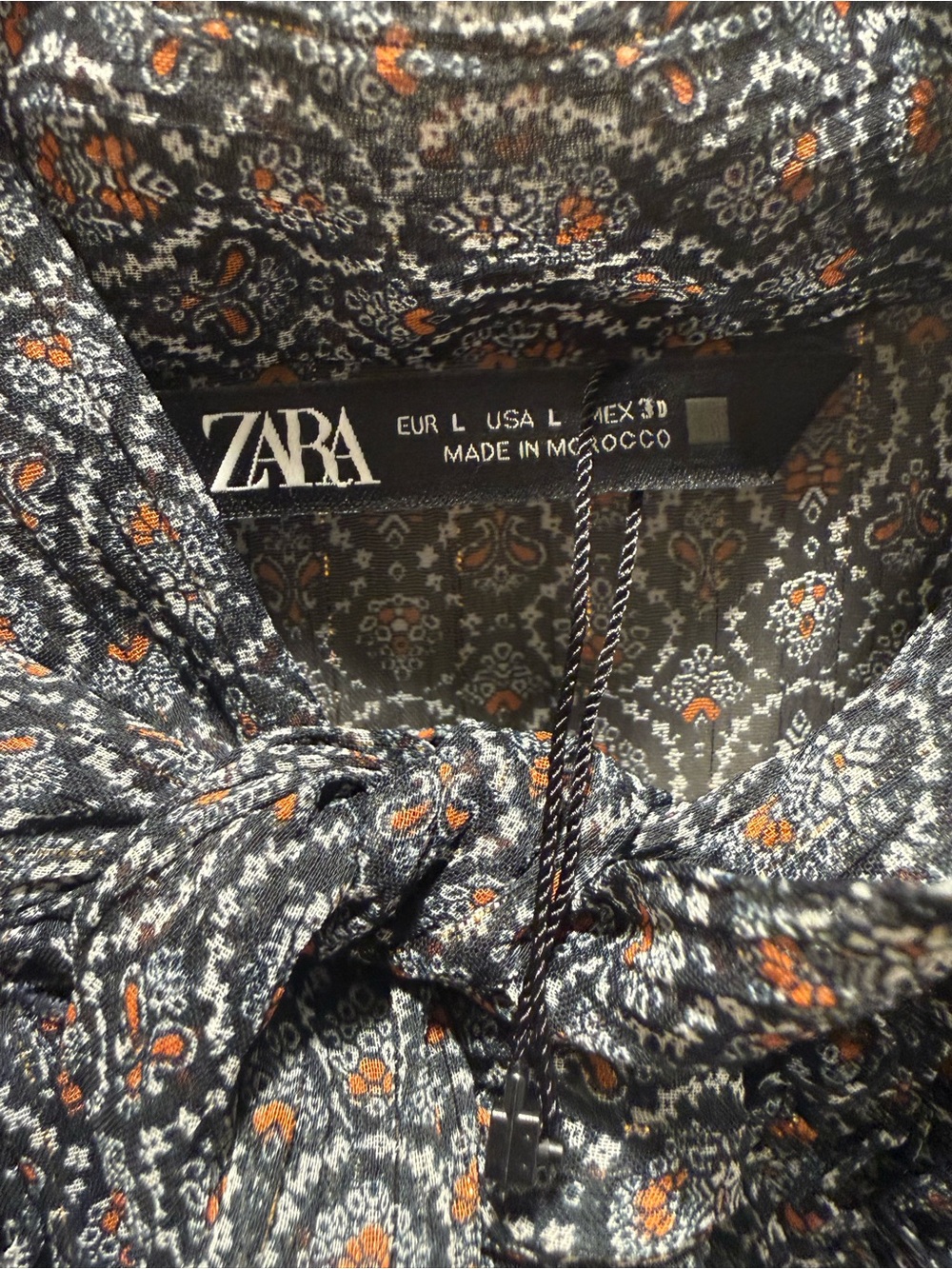 Zara Black Printed Long-Sleeve Tie-Neck Ruffle Dress - Picture 3 of 4